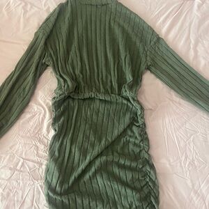 Elegant Green Ribbed Dress